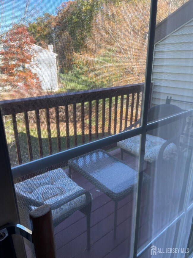 Building Photo - 5192 Beech Ct