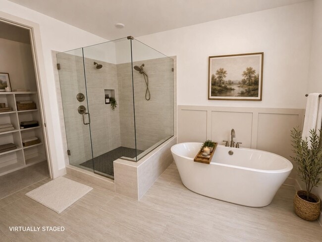 Building Photo - 595 Mount Laurel Dr