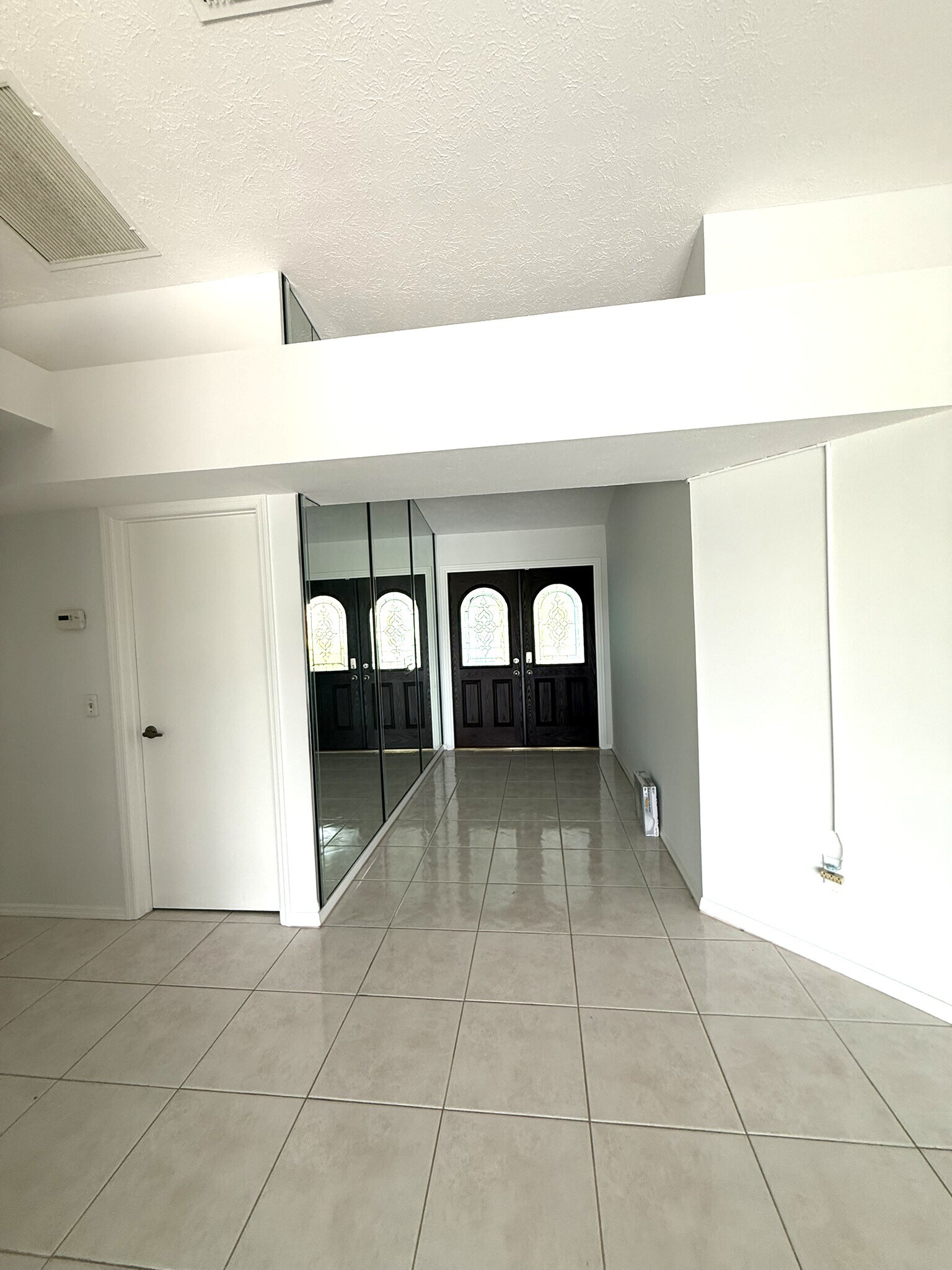 Building Photo - 1998 NE Ginger Ter