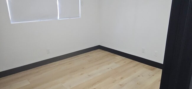 Building Photo - Three Bedroom One Story Home for Rent
