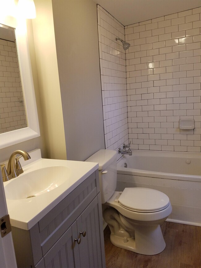 Building Photo - 85 Aurora Vis Dr