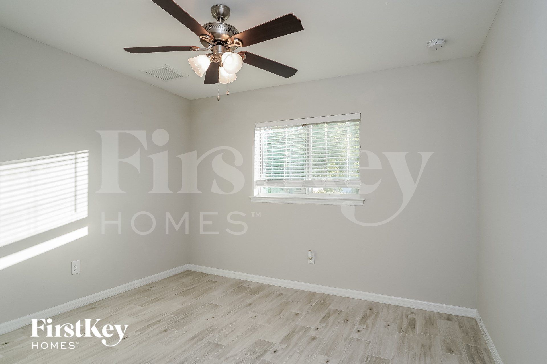 Building Photo - 1021 SW 11th Ave