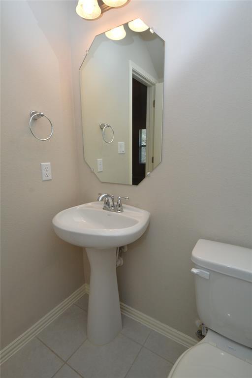 Building Photo - 142 Venice Cove