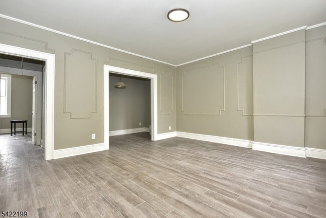 Building Photo - 36 Park Ave