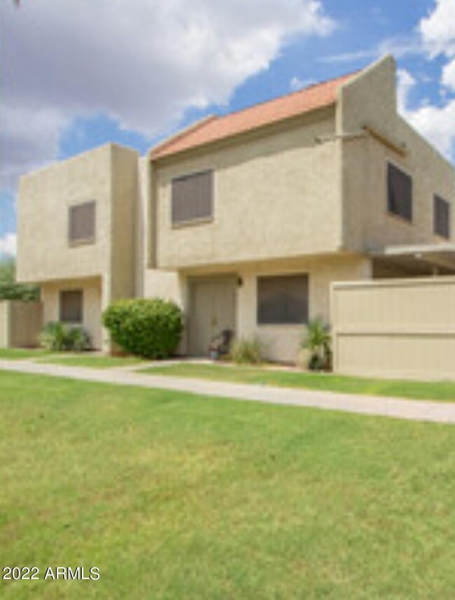 Primary Photo - 5844 N 48th Ave