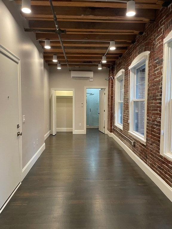 Building Photo - 281 Franklin St