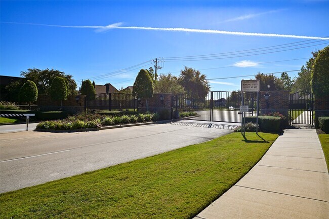 Building Photo - 1126 Sopris Dr