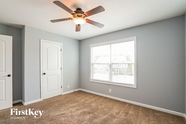 Building Photo - 3711 Wind Mill Ct