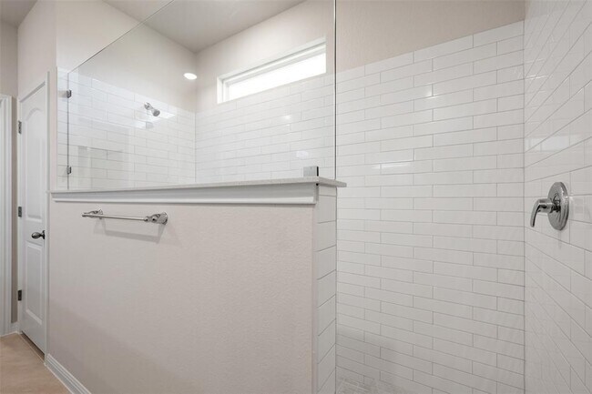 Building Photo - 113 Coleto Tr