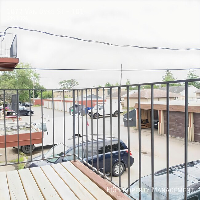 Building Photo - 1077 Van Dyke St