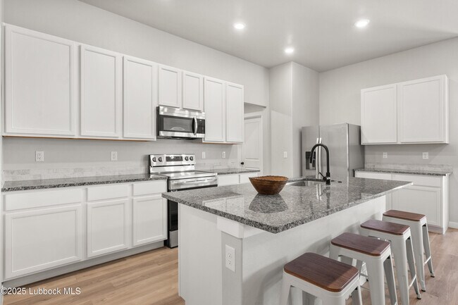 Building Photo - 3705 Urbana Ave