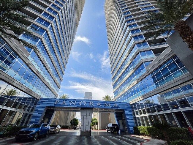 Building Photo - Fantastice High Rise with Full City Views!