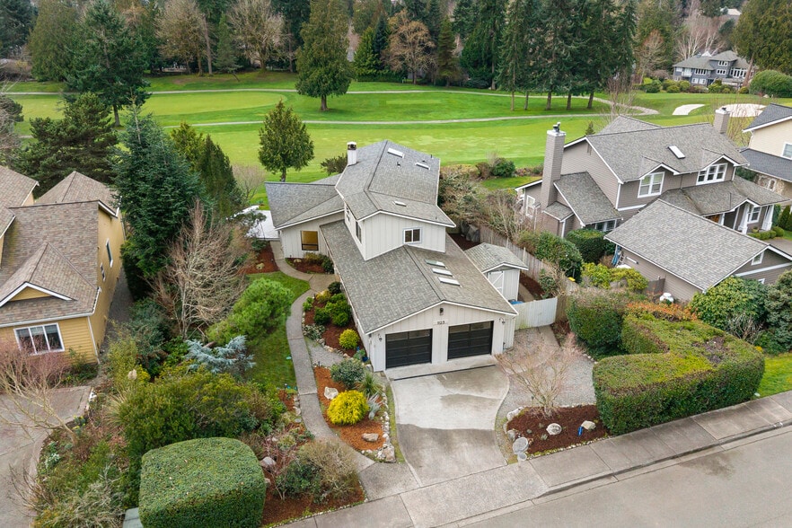 View from Cherry Ave. 17th hole. - 1123 Cherry Ave NE