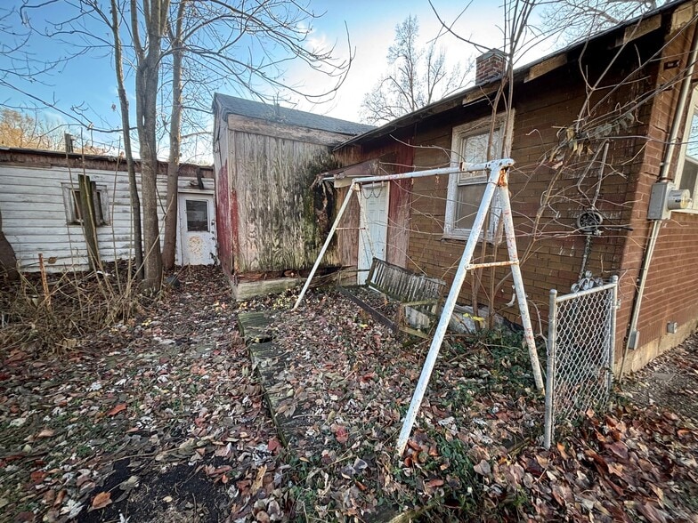 Building Photo - 924 N Edmond St