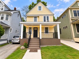 Building Photo - 1875 Woodlawn Ave