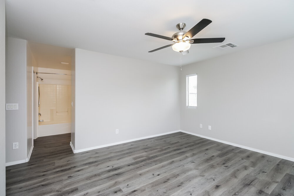 Building Photo - 2732 S Arroyo Ln