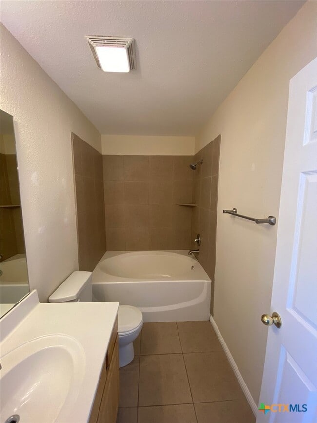 Building Photo - 3109 Douglas Fir Dr