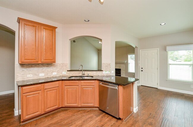 Building Photo - 25418 Lockspur Dr