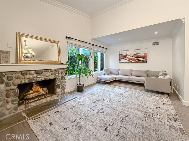 Building Photo - 2685 Velarde Dr