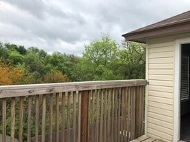 Building Photo - 9030 Mountain Field Dr