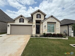 Building Photo - 2216 Prado Dr