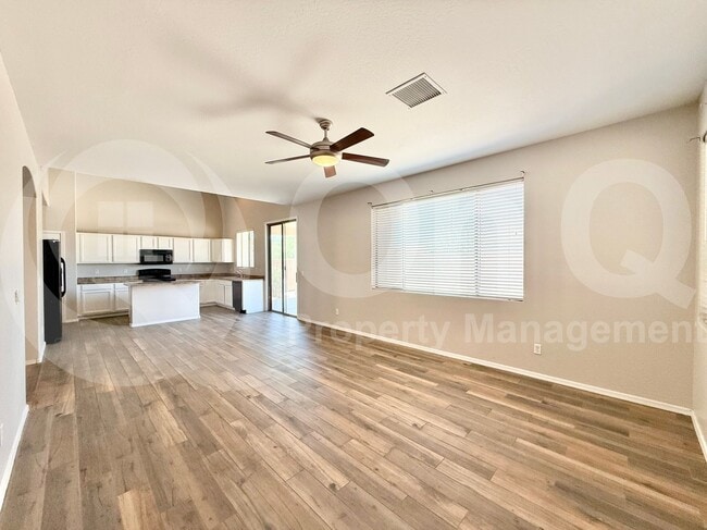 Building Photo - 3690 E Janelle Ct
