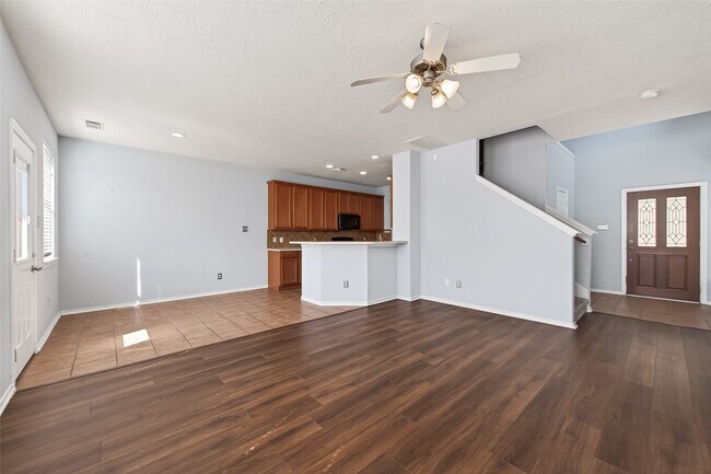 Building Photo - 3216 Victorian Manor Ln