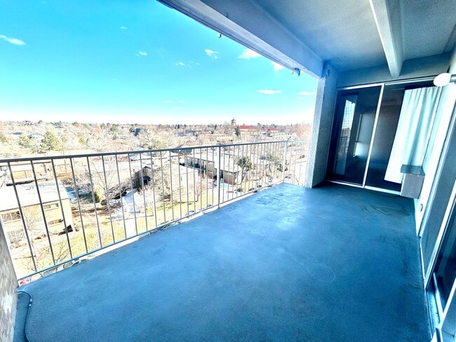 Building Photo - Cozy 1 Bed 1 Bath Condo in Denver Around t...