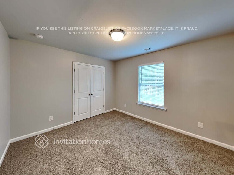 Building Photo - 112 Lantana Crossing