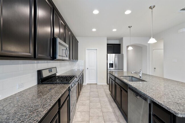 Building Photo - 213 Methodius Dr