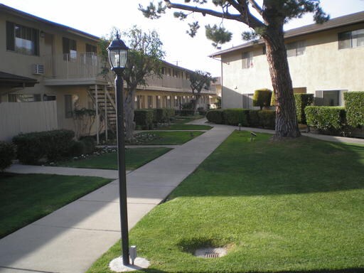 Building Photo - 10635 Colima Rd