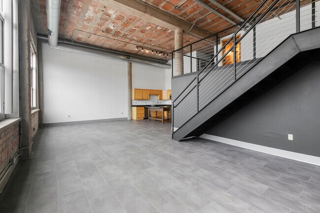 Building Photo - 521 S 7th St