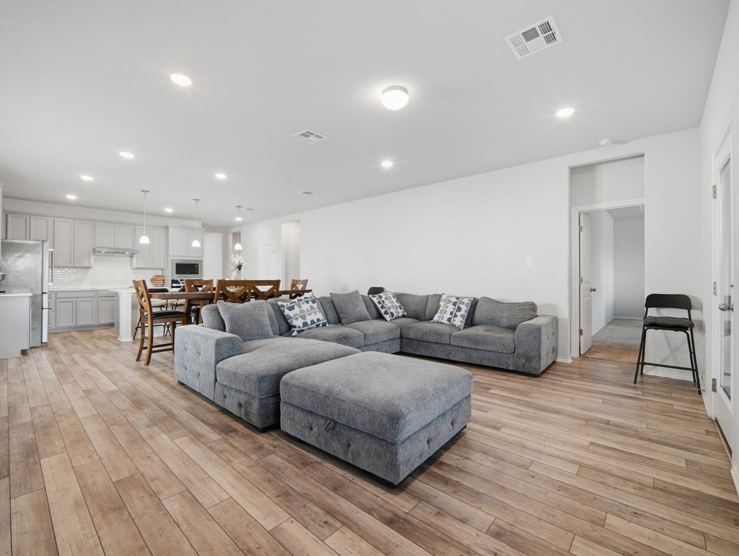 Building Photo - 4615 Serpens