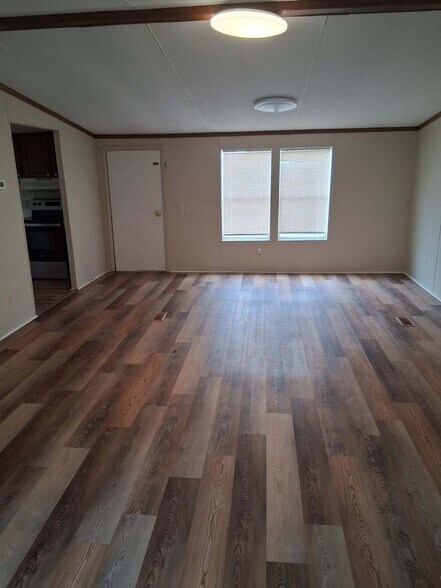 Building Photo - 97048 Diamond St