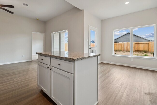 Building Photo - 364 Kingston Wy