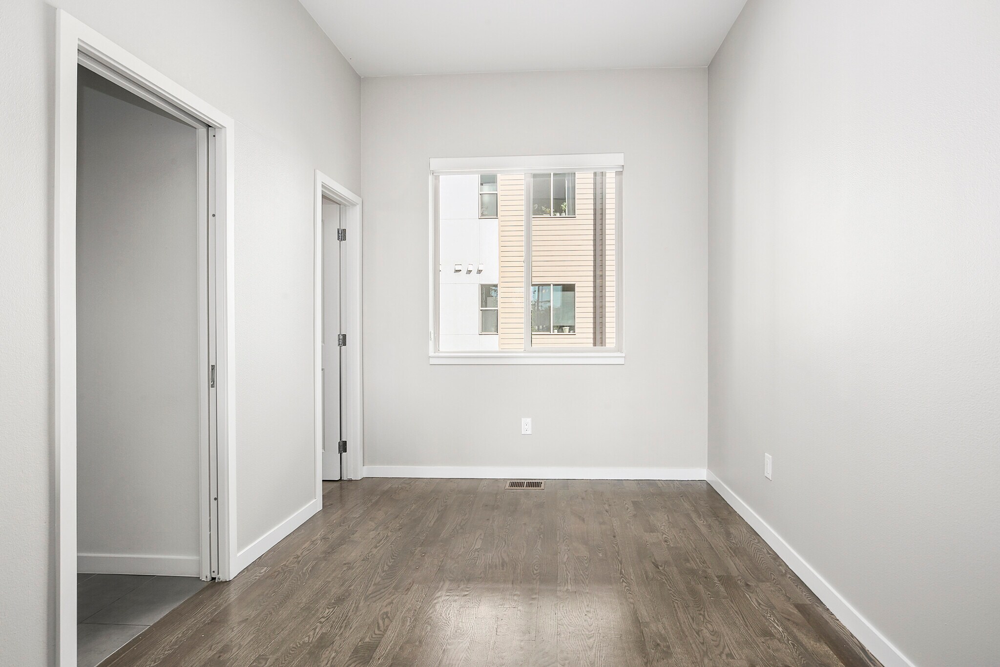 Dining area - 2602 W 24th Ave