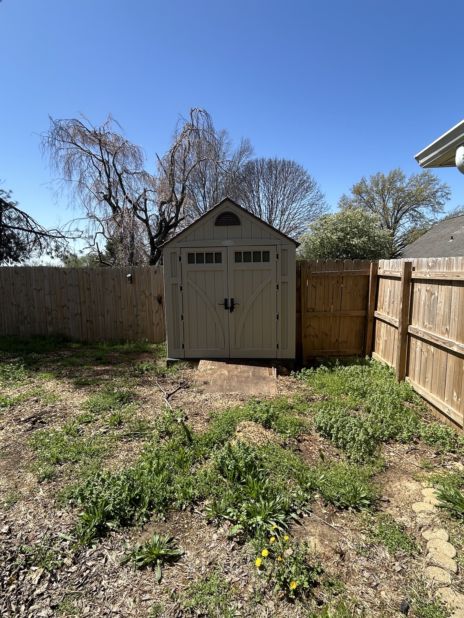 Building Photo - 10377 Chippewa Dr