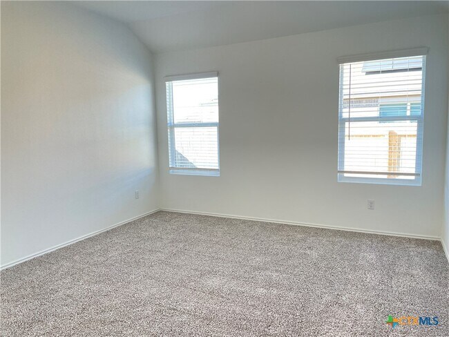 Building Photo - 214 Escondido Cir