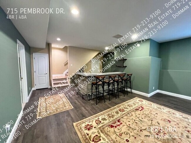 Building Photo - 715 Pembrook Dr