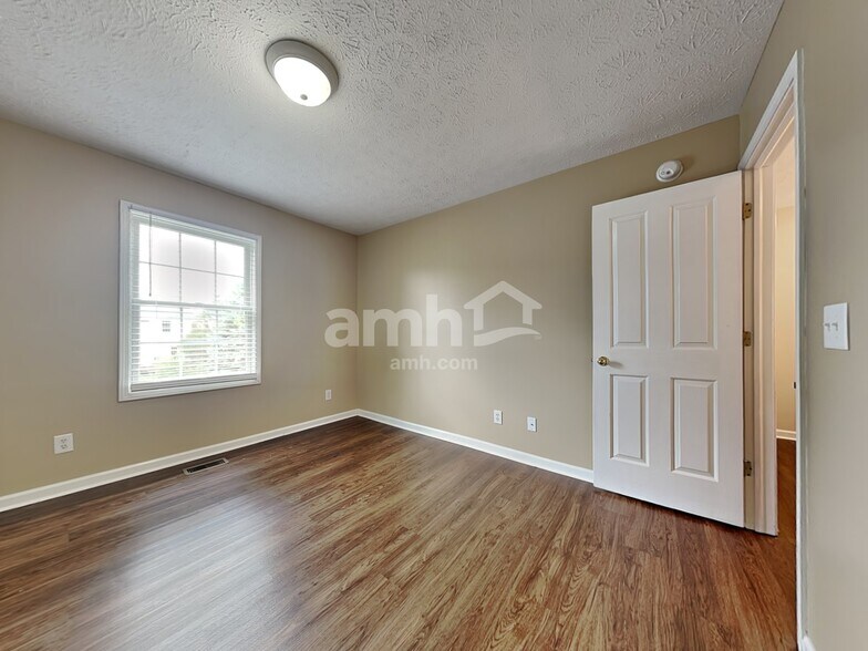 Building Photo - 3810 Brasseur Ln