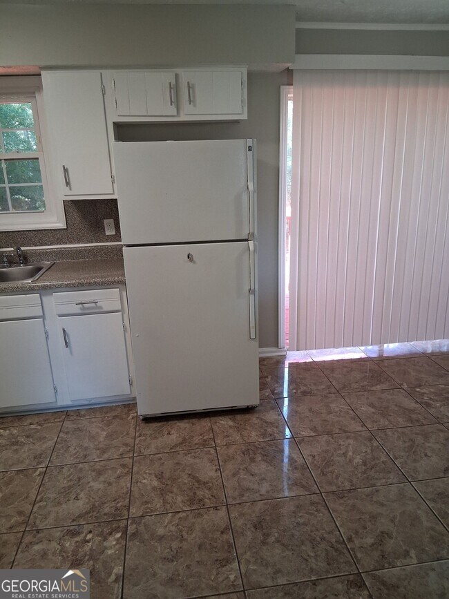 Building Photo - 9109 Sterling Ridge Ln