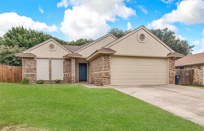 Building Photo - 120 N Flaxseed Ln