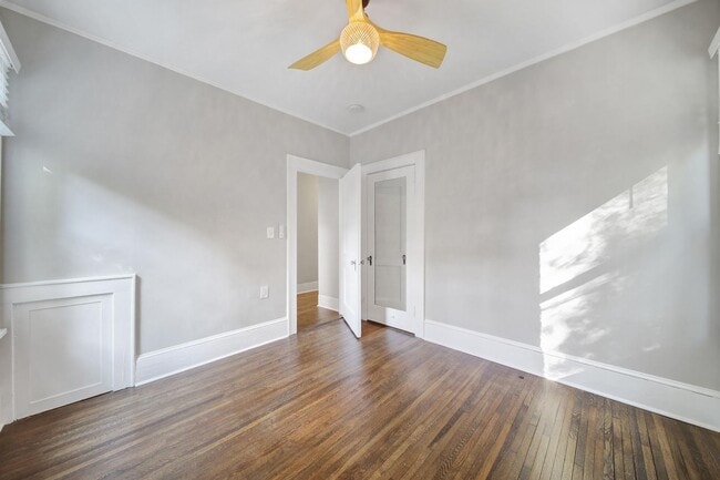 Building Photo - Newly Renovated 1 Bed 1 Bath Condo Near Up...