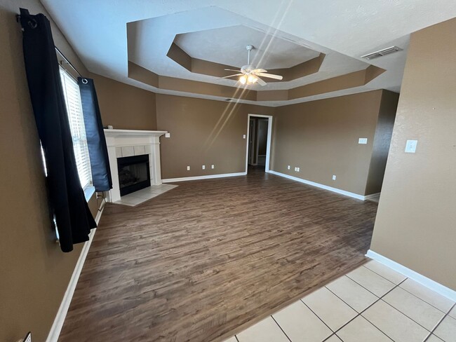 Building Photo - Cabot Rental!