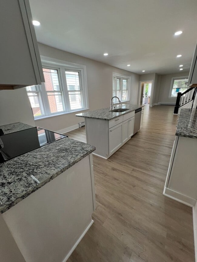 Building Photo - A Rare 5 Bedroom Renovated House Available...