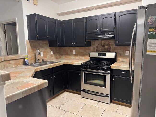 Building Photo - 9810 Spindrift Dr