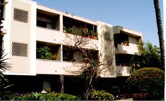 Building Photo - Palm Place