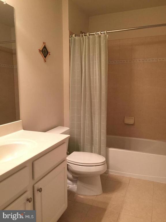 Building Photo - 41815 Bristow Manor Dr