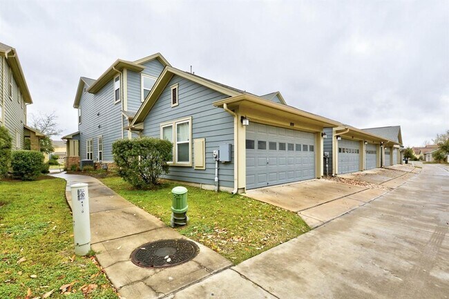 Building Photo - 4136 Berkman Dr
