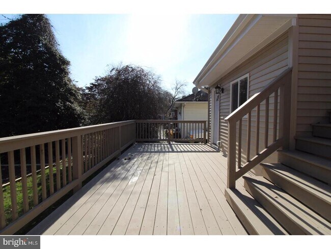 Building Photo - 134 Klockner Rd